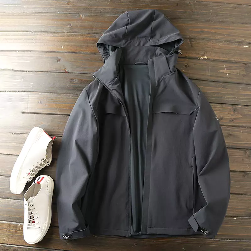 There are plus-size outdoor functional wind! Windproof and waterproof! European and American orders men's autumn casual hooded j